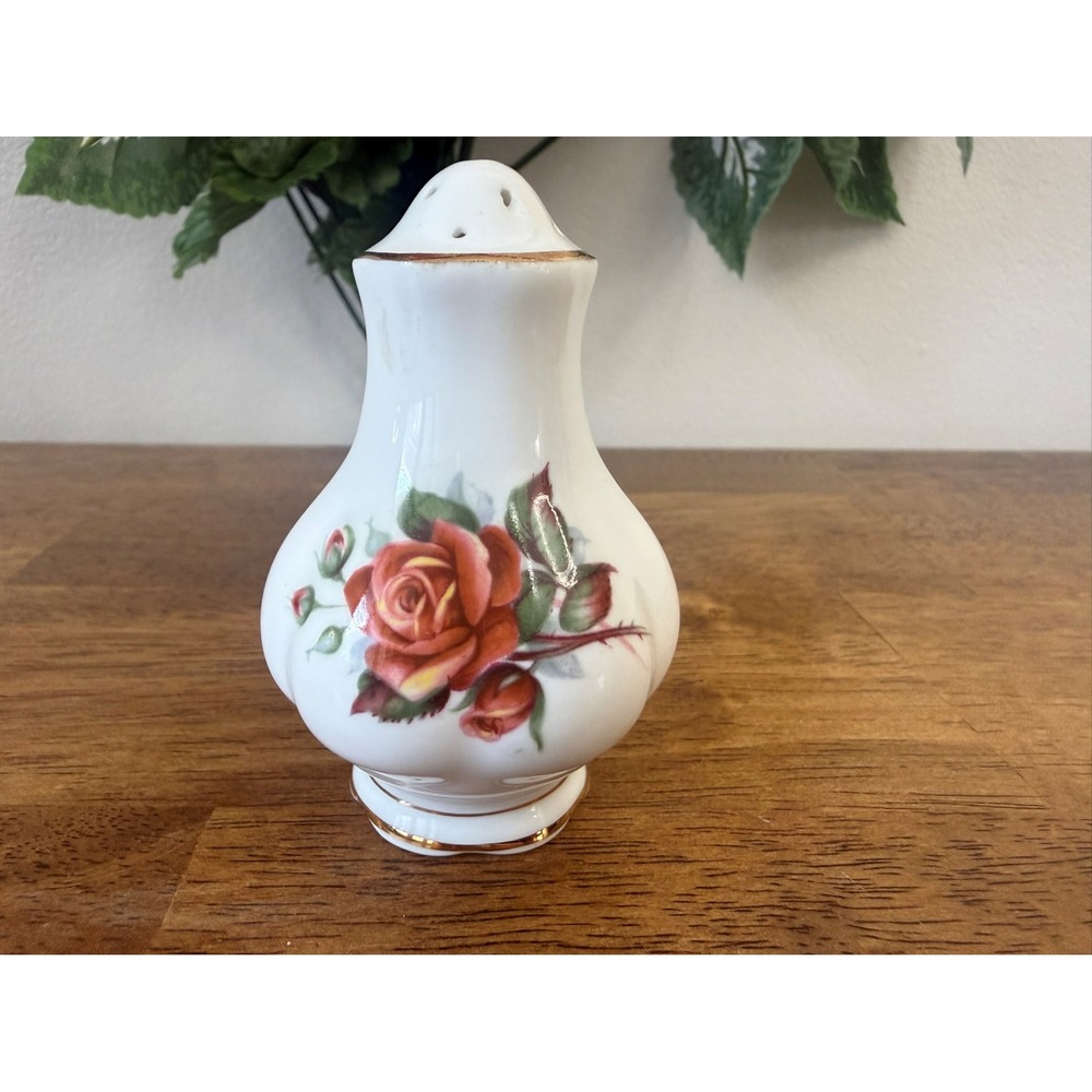 Vintage Royal Albert Centennial Rose‎ Pepper Shaker Replacement English Dining